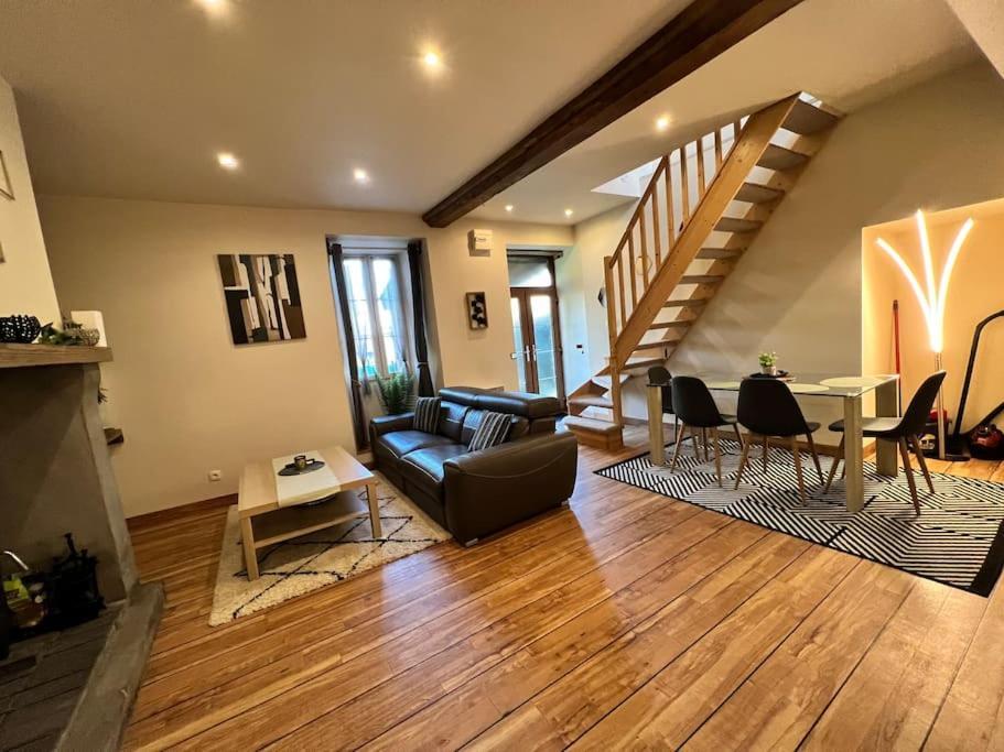 Gites Le Bisson Heusse Exterior photo